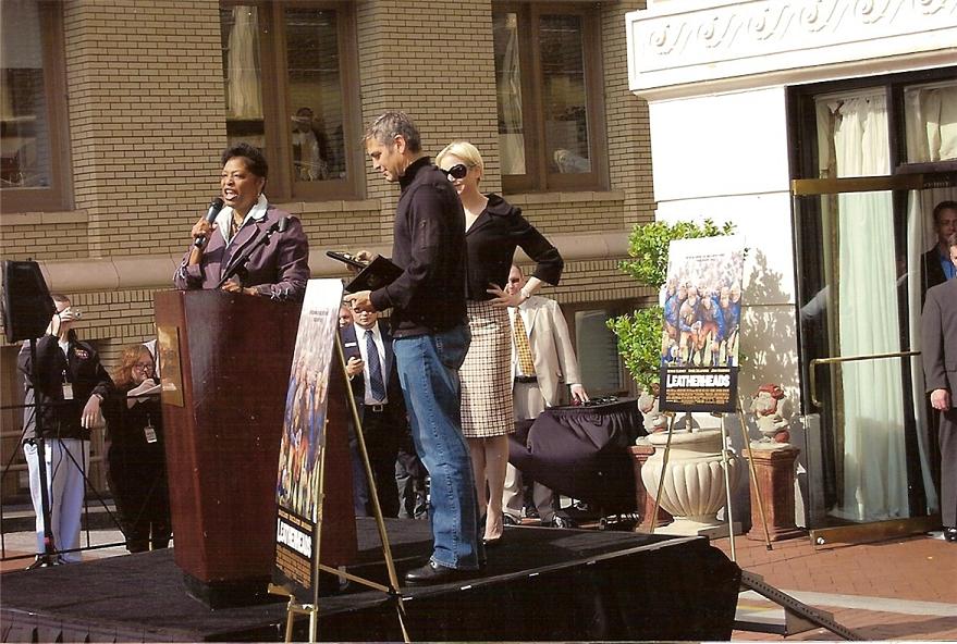 Clooney in Greenville 002ca